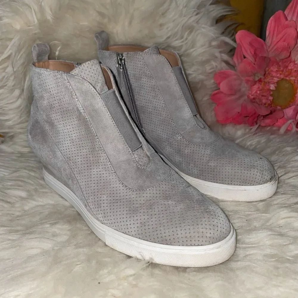 Linea Paola Felicia Suede Wedge Sneaker Bootie Gray 8